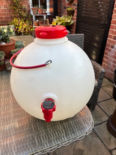 Pressure barrel with drum - barrel, tap