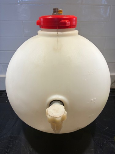 Beer pressure barrel - barrel, drum